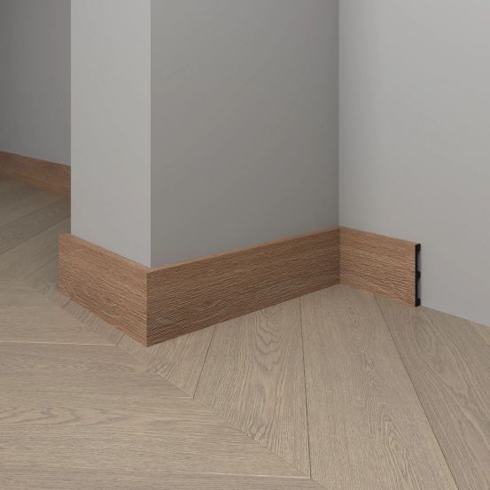 Плинтус напольный Decor Dizayn 708-90SH из полистирола