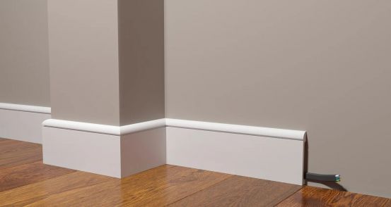 Плинтус напольный Decor Dizayn DD715 из полистирола