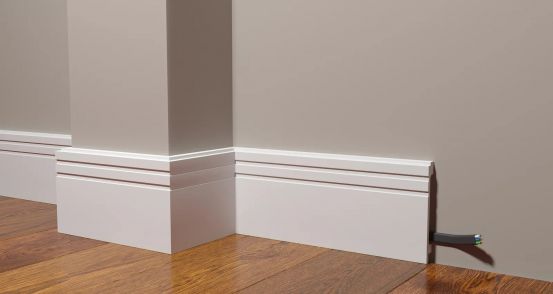 Плинтус напольный Decor Dizayn DD724 из полистирола
