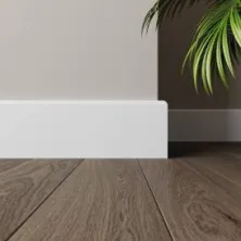 Плинтус белый напольный UltraWood Base 8012 p из ЛДФ (2000x80x12 мм)