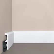 Плинтус напольный Bello Deco XPS П22 из полистирола с монтажной планкой